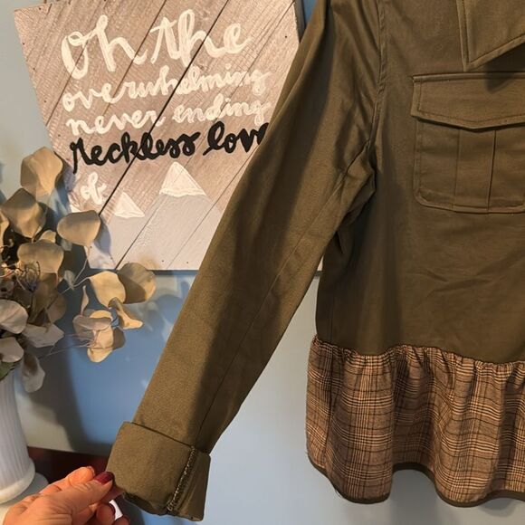 PROMESA Army Green Jacket - M - Like New - Picture 6 of 9